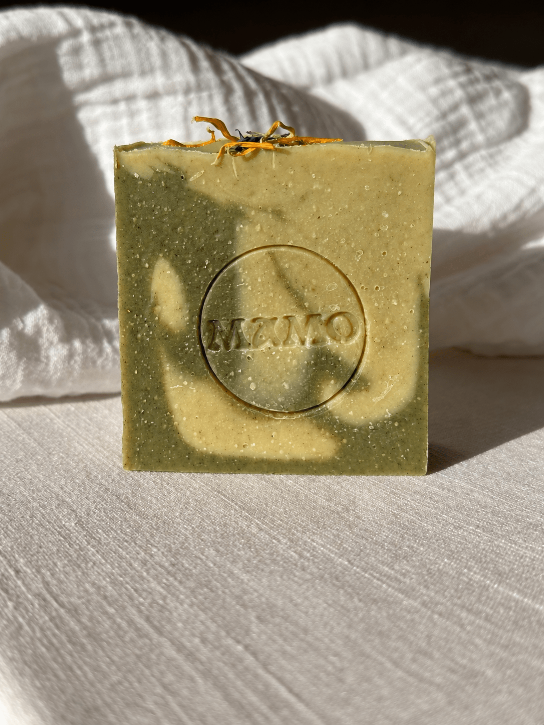 Seaweed & Cedarwood Hair & Body Soap Bar | Feel Atlantic - MAMO