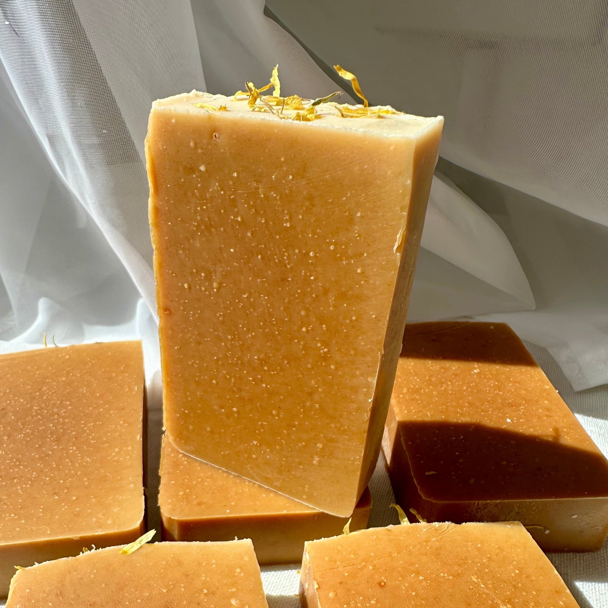 Calendula, Chamomile & Honey Body Soap Bar "Inspire Love" - Unscented - L02SBCCH - MAMO