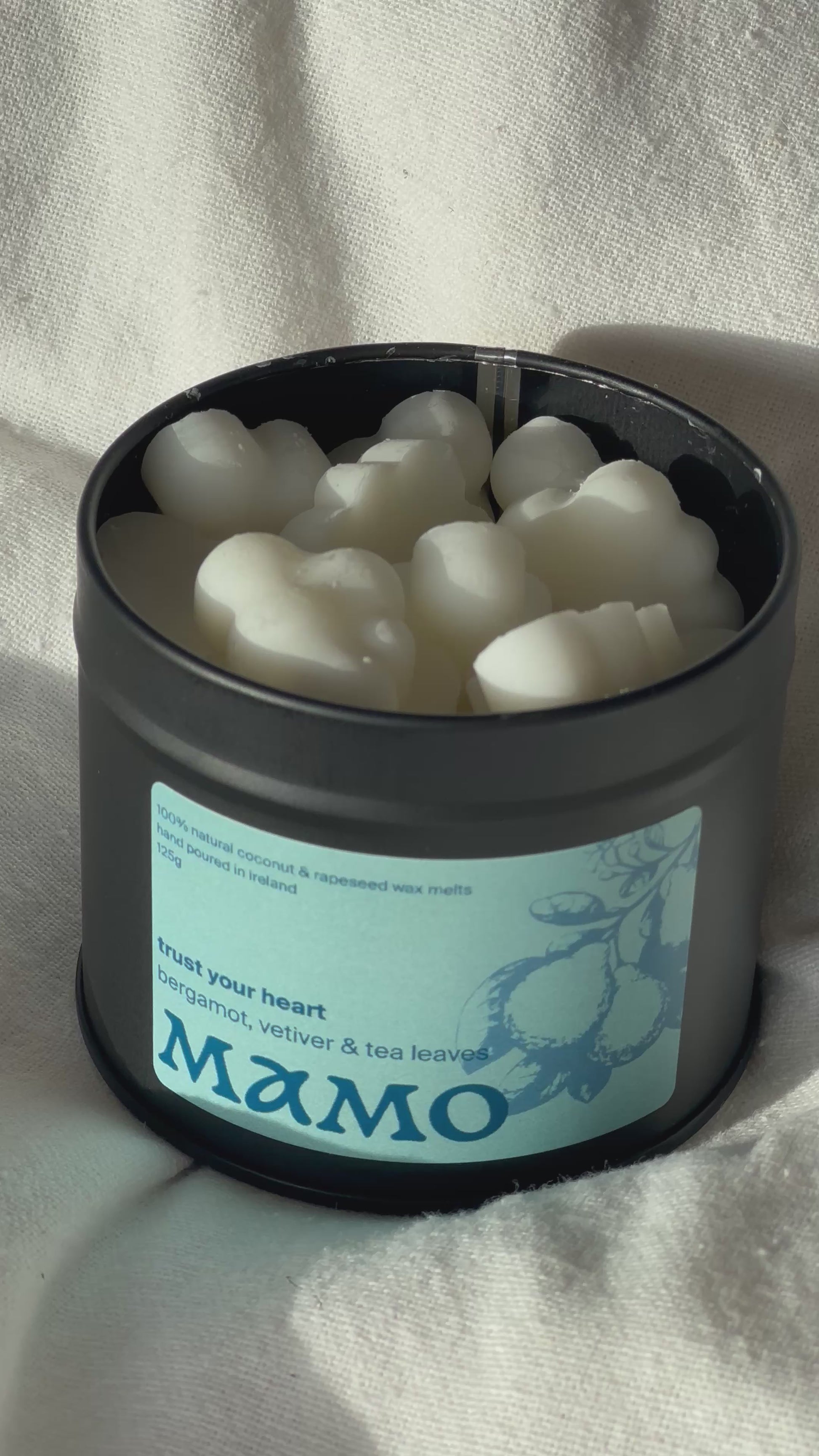 Cloud-shaped natural wax melts hand-poured by MAMO